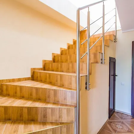 Silver House Гостьовий будинок 3*